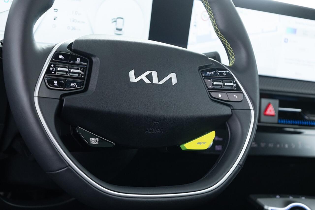 KIA EV6 GT AWD 77.4 kWh 585PK | PANORAMADAK | Moonscape MAT | Trekhaak *SOH 97%* .