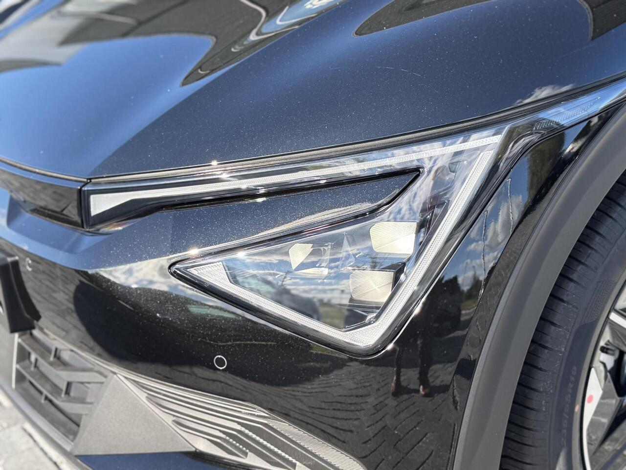 KIA EV6 Light Edition 63 kWh | Demo | Stoel/Stuurwielverwarming | Navigatie | Parkeercamera | Climate Control |