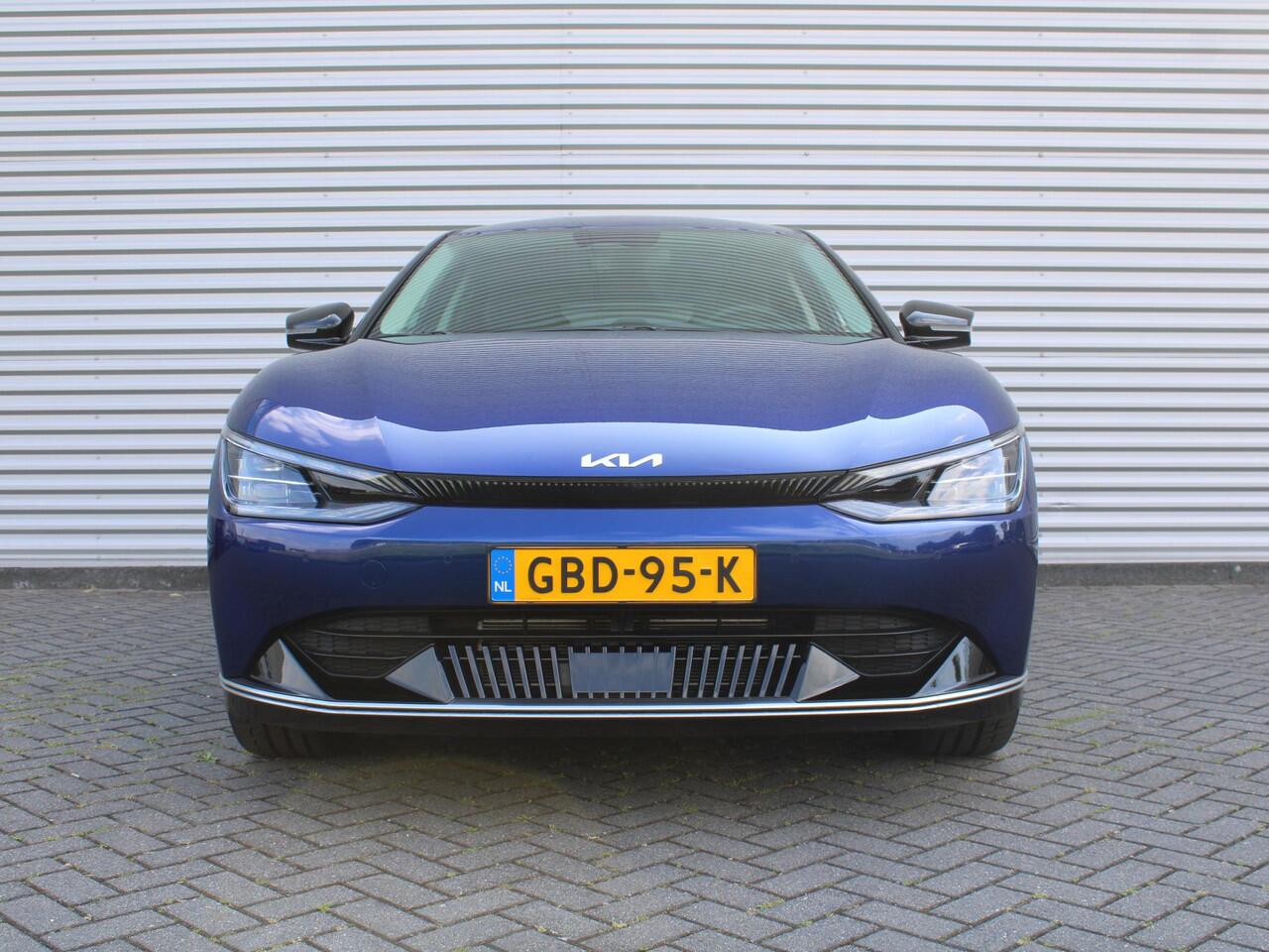 KIA EV6 Edition Advanced 77.4 kWh | Stuur-/stoelverwarming | BTW | Camera | Cruise adapt. | Elektr. achterklep + stoelbediening | 20" LM | 17% bijtelling |