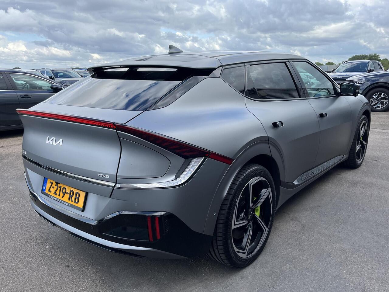 KIA EV6 GT AWD 77.4 kWh Unieke auto! Slechts 500KM! 585 PK!