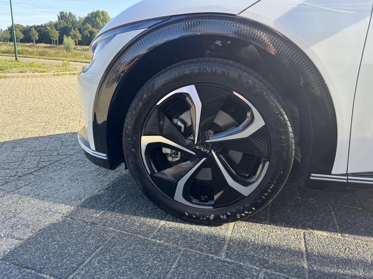 KIA EV6 Edition Advanced 77.4 kWh | Parelmoerwit | Elektrische Voorstoelen | Verwarming Voorstelen | Navigatie | Enz...