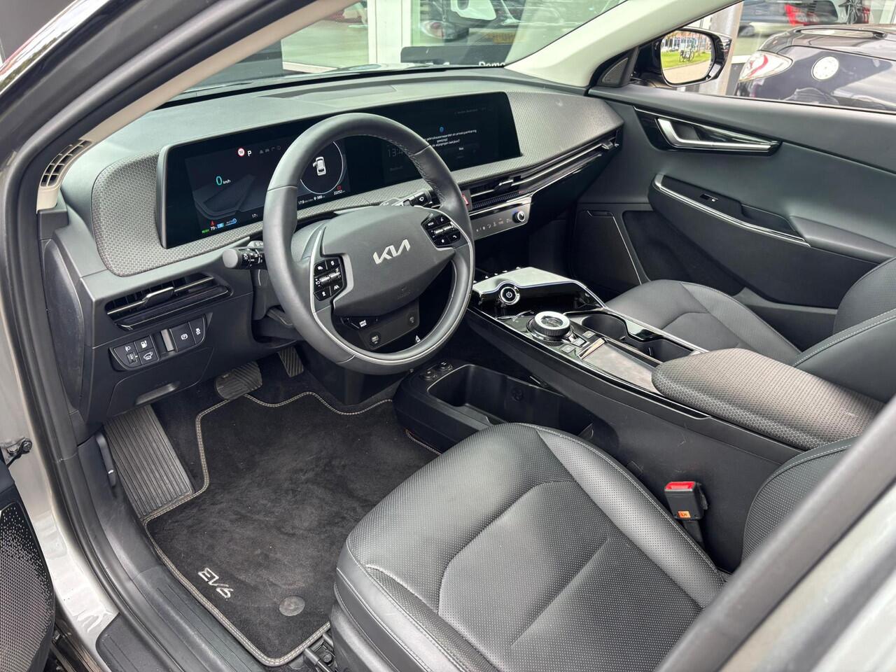 KIA EV6 Plus 77.4 kWh | Trekhaak | 800 Volt | Stoelventilatie/Verwarming | Adaptieve Cruise Control | Climate Control | Enz..