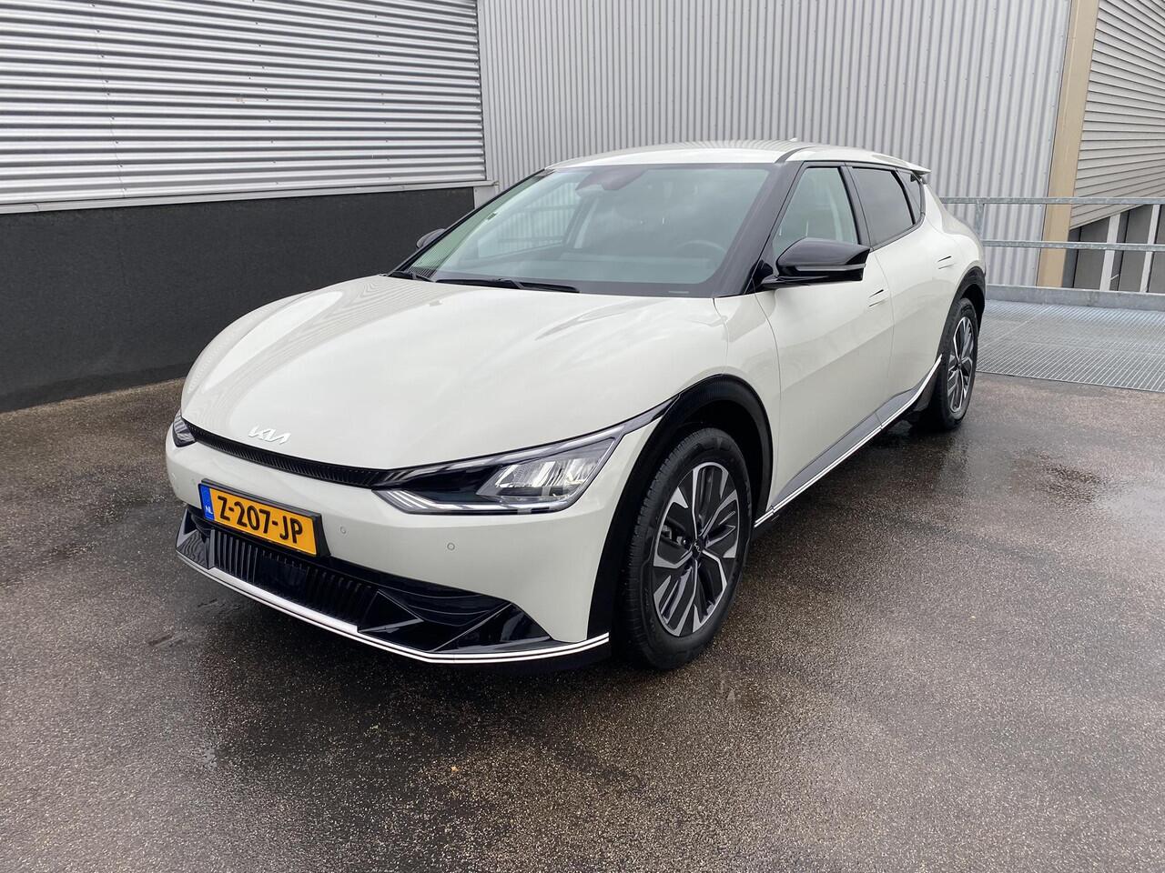KIA EV6 Plus 77.4 kWh Stoel- & stuurverwarming, navigatie, dodehoekdetectie, Apple CarPlay/Android Auto, keyless, parkeersensoren, seat memory, achterbank verwarmd