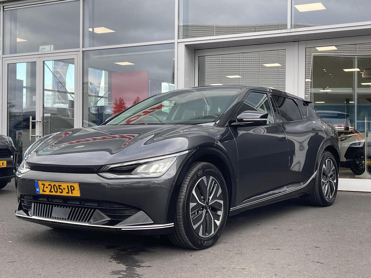 KIA EV6 Plus 77.4 kWh Trekhaak 13-polig, stoel ventilatie, stuur- & stoelverwarming, achterbank verwarmd, parkeersensoren, adaptieve cruise control, navigatie Apple CarPlay/Android Auto