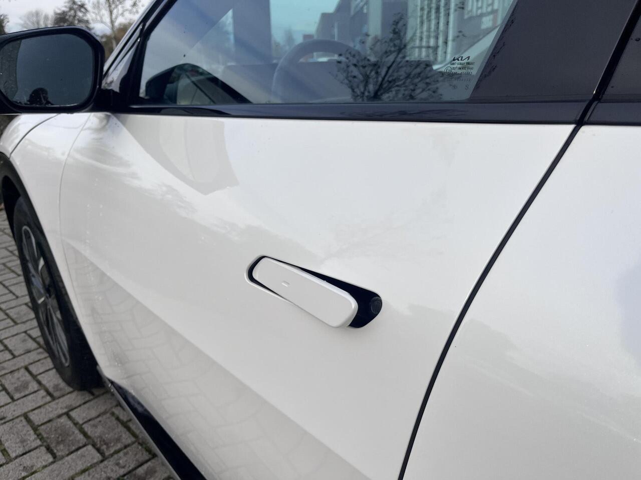 KIA EV6 Plus 77.4 kWh | BTW | Stoel en Stuurverwarming | Elektrische stoelen incl. geheugenfunctie | Trekhaak | Elektrische achterklep | 1e Eigenaar | 17% bijtelling