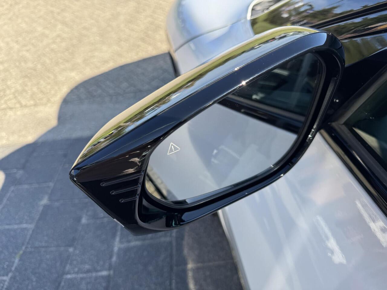 KIA EV6 Edition Advanced 77.4 kWh , Parelmoerwit, 800V, Verwarmbare voorstoelen, BTW-auto, Enz...