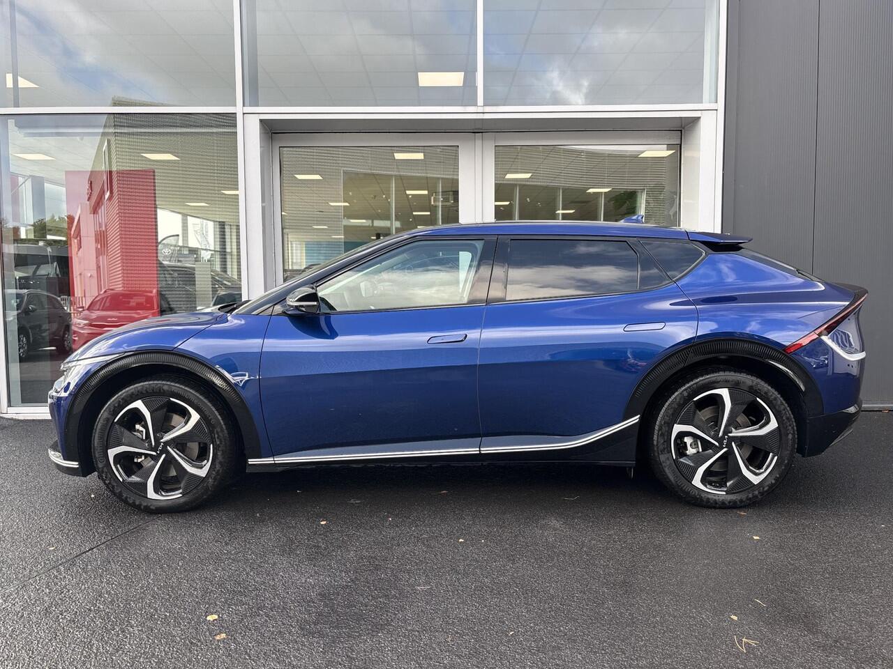 KIA EV6 Edition Advanced 77.4 kWh Stuur & Stoel verwarming | Climate control | Adaptive Cruise control | Achteruitrijcamera | LM Velgen | Elektr. stoelverstelling met geheugen