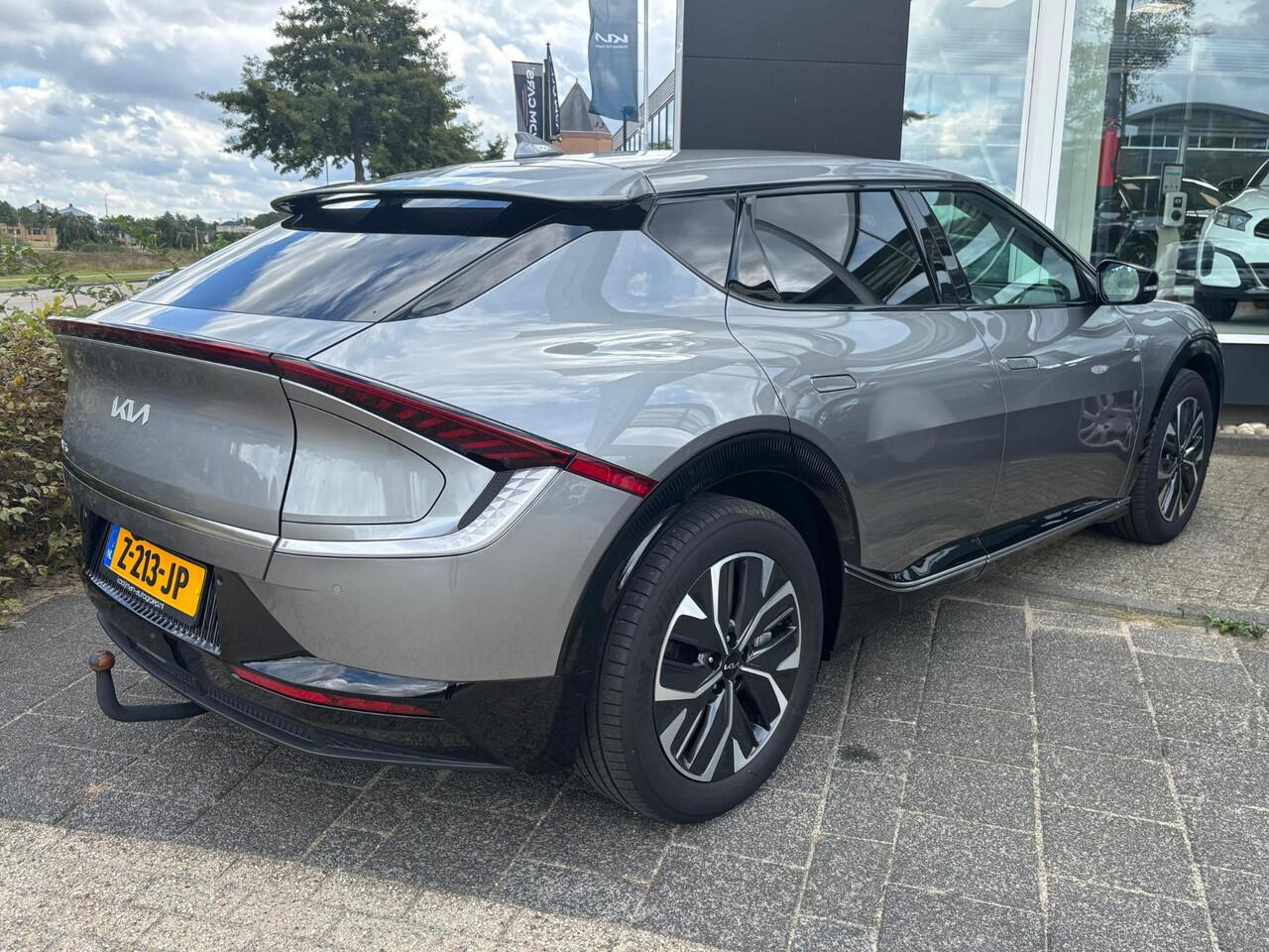 KIA EV6 Plus 77.4 kWh Trekhaak, 800 Volt, Stoelventilatie/verwarming, Warmtepomp, BTW-Auto, Lederen bekleding, Enz..