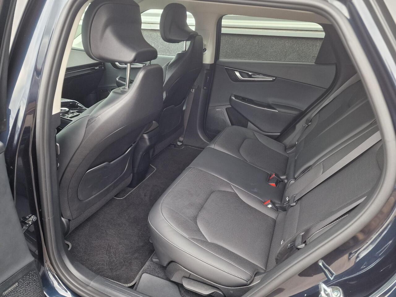 KIA EV6 Plus 77.4 kWh Trekhaak, BTW-auto! 1e eign. NL-auto! SOH 100%, Navigatie, Stoelkoeling, Stoelverwarming, Stuurwiel verwarmd, Dodehoekdetectie, Leder, LED, Elek. bestuurdersstoel