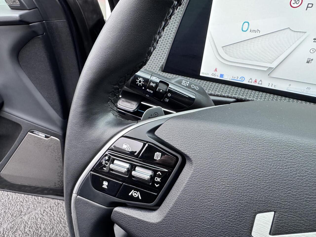 KIA EV6 Plus 77.4 kWh Trekhaak 13-polig, stoel ventilatie, stuur- & stoelverwarming, achterbank verwarmd, parkeersensoren, adaptieve cruise control, navigatie Apple CarPlay/Android Auto