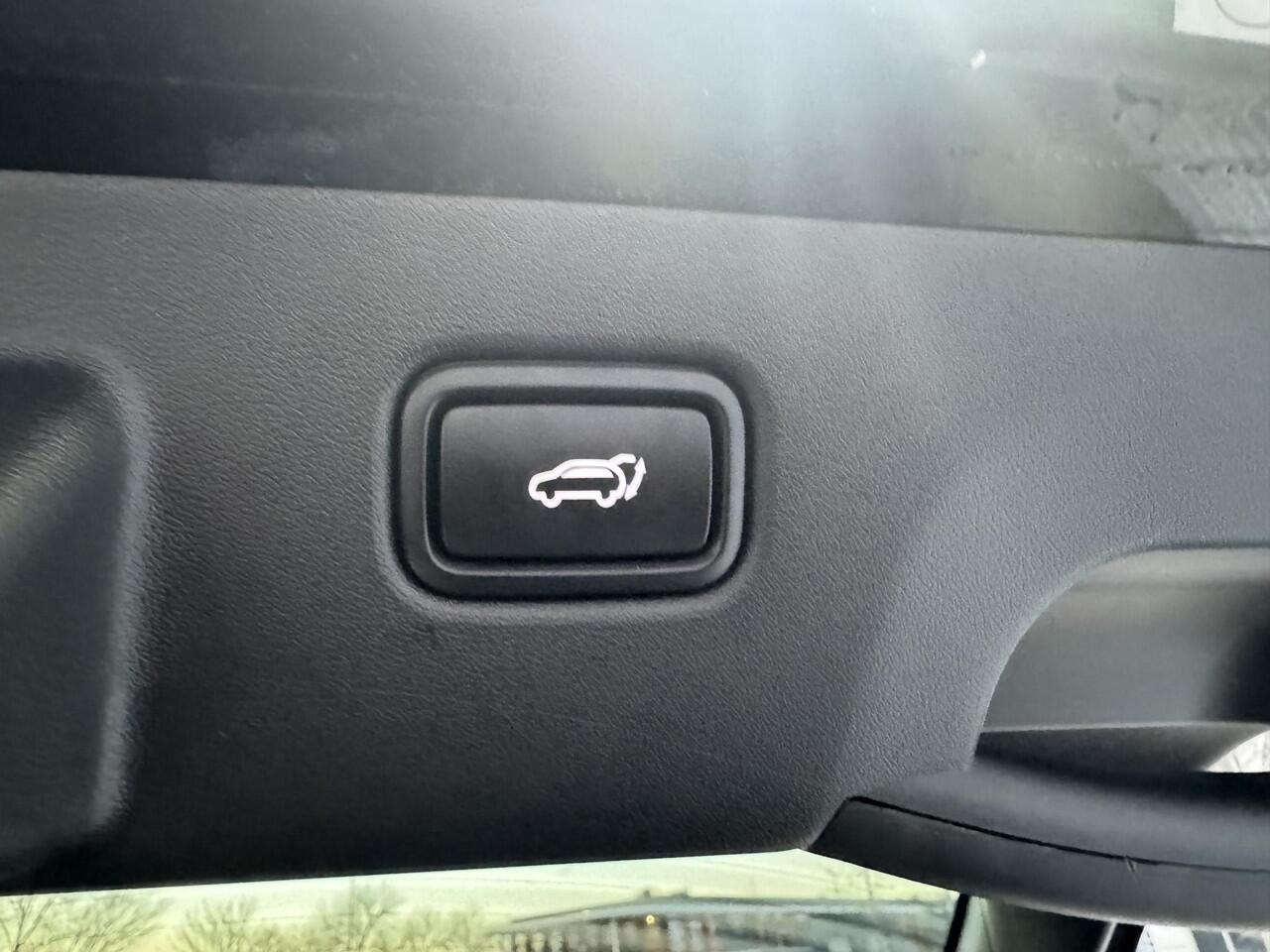 KIA EV6 Plus 77.4 kWh Trekhaak | 1e Eigenaar BTW Auto | 800v laden | Stoelkoeling & Stoel- + StuurVerwarming