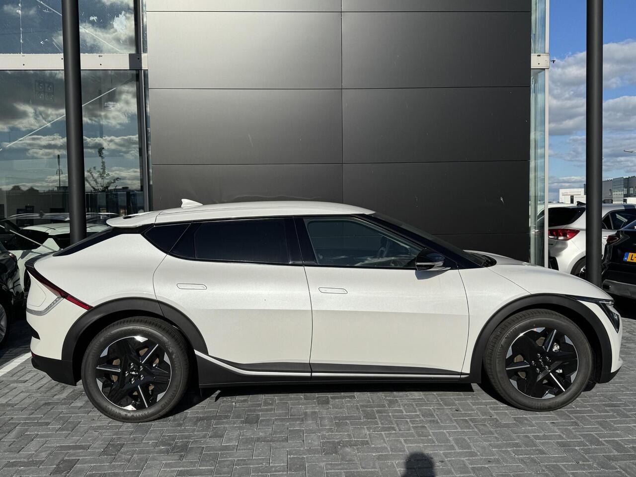 KIA EV6 Light Edition 63 kWh | Camera | Keyless | Stoelverwarming