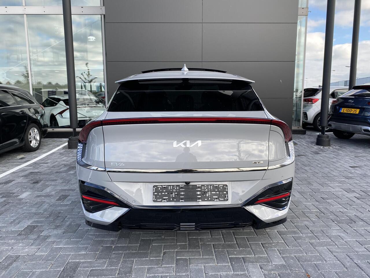 KIA EV6 GT-Line pano 84.0kWh Elektromotor 168kW Afneembare trekhaak | 360 Camera | Head-up display | Schuif/kantel dak