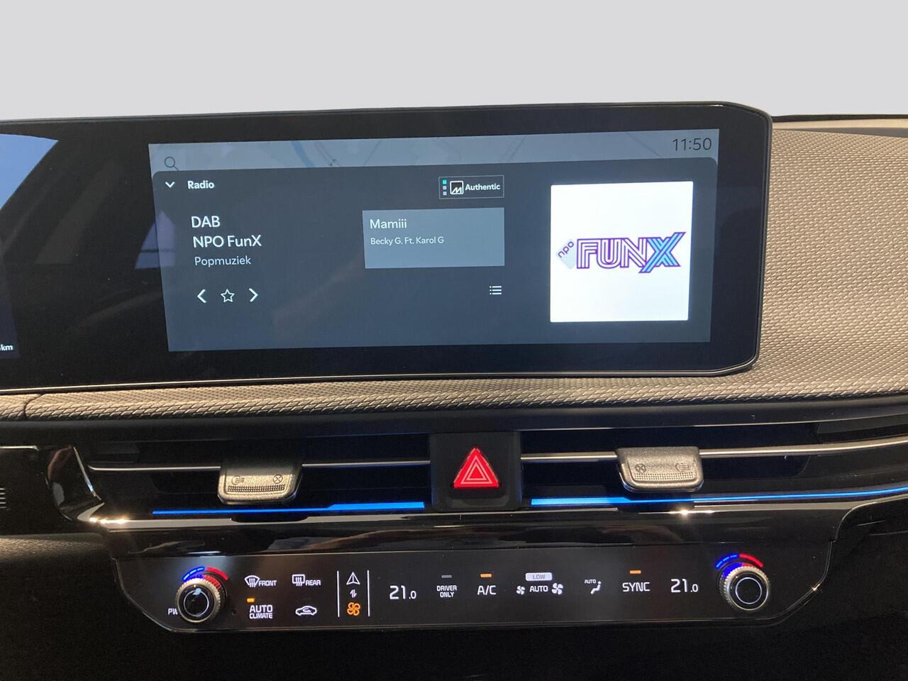 KIA EV6 Plus Advanced 84 kWh | Meridian Sound system | Dodehoekcamera | Warmtepomp | Stoelventilatie | Achteruitrijcamera| Stoelverwarming |