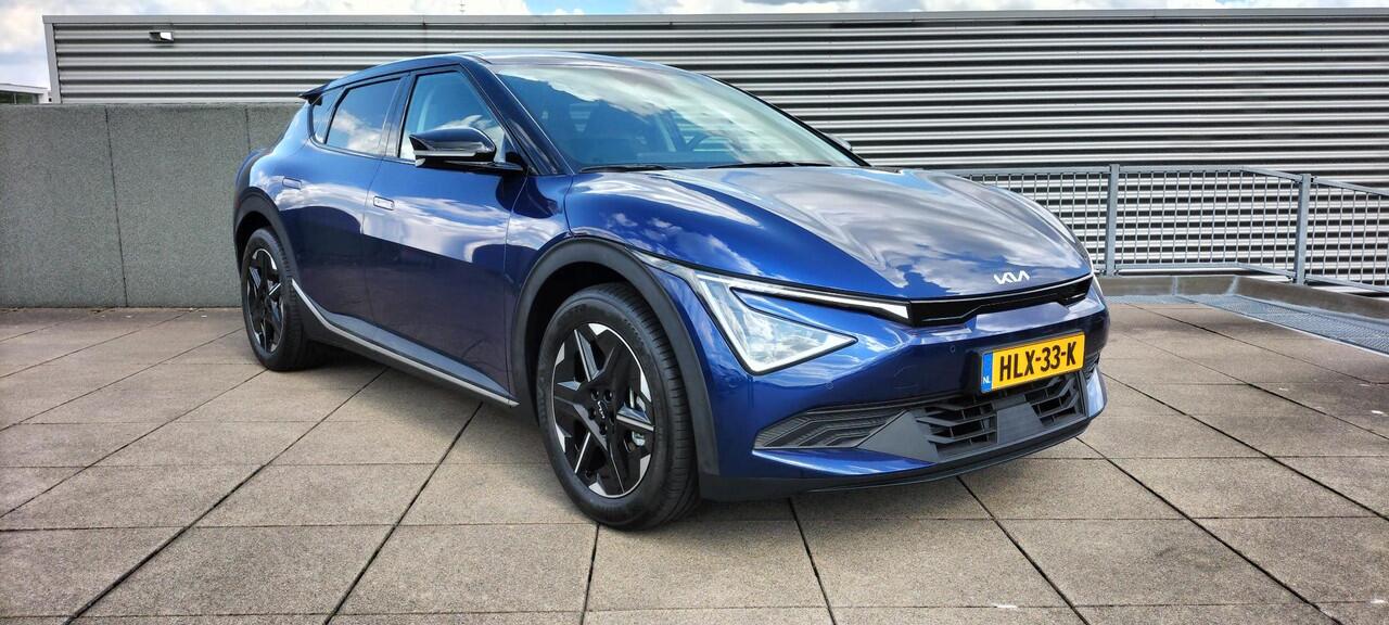 KIA EV6 Light Edition 63 kWh Stoel + Stuur verwarming / Navigatie / Camera