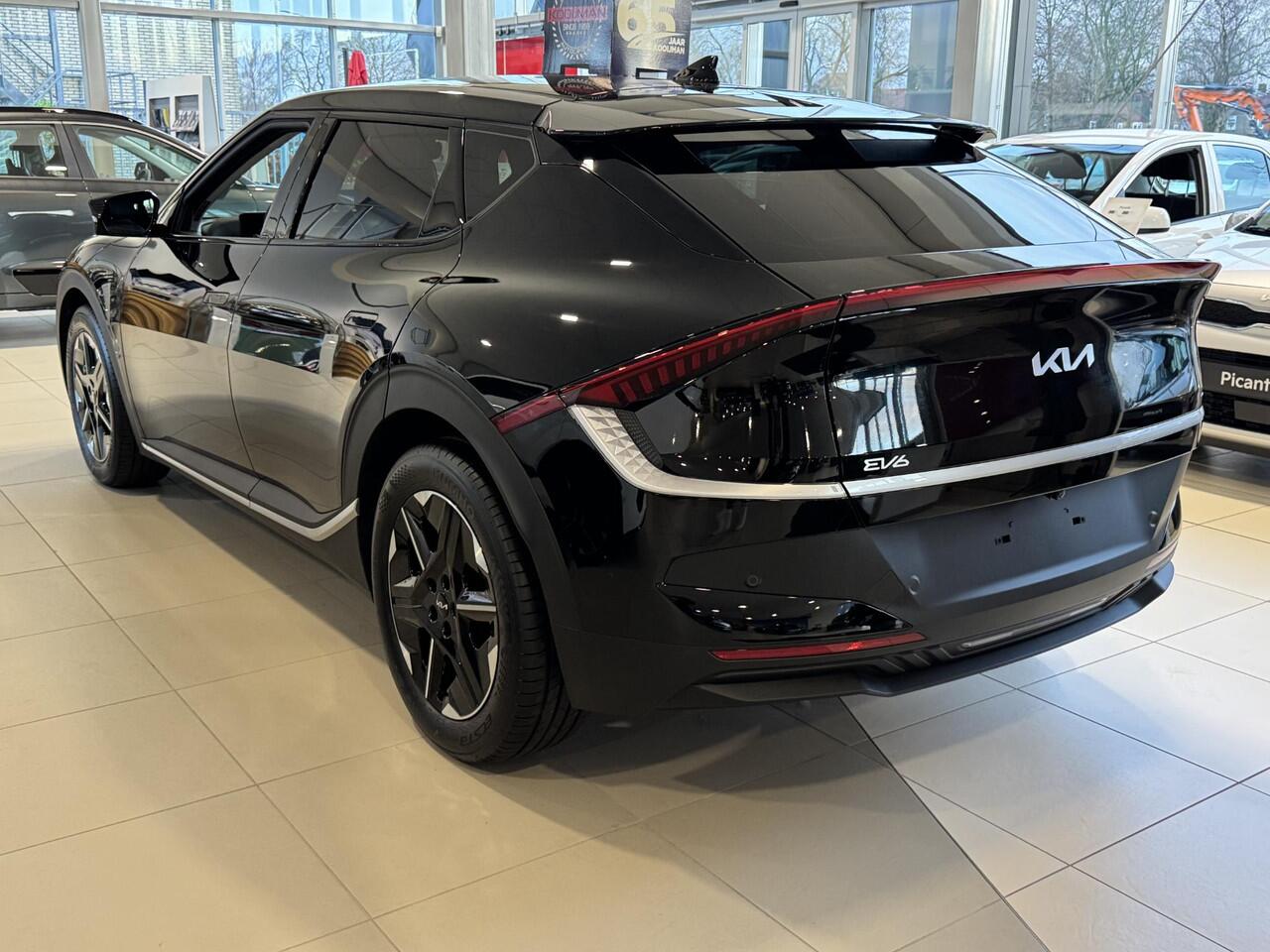 KIA EV6 Light Edition 63 kWh VOORRAAD AUTO DIRECT RIJDEN!! 17% Bijtelling!!