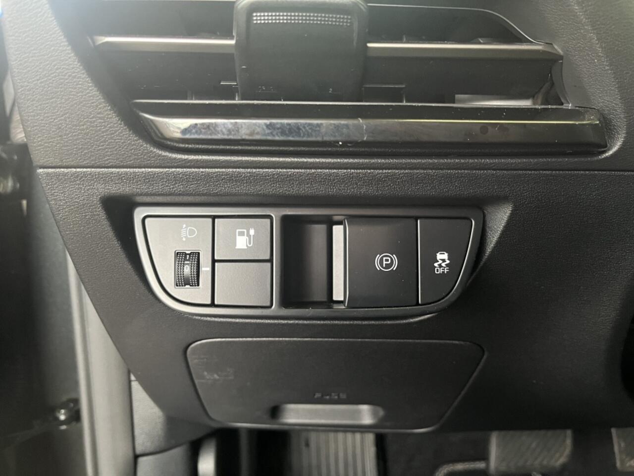 KIA EV6 Light Edition 63 kWh | Navi | Stoel-/stuurverwarming | Carplay