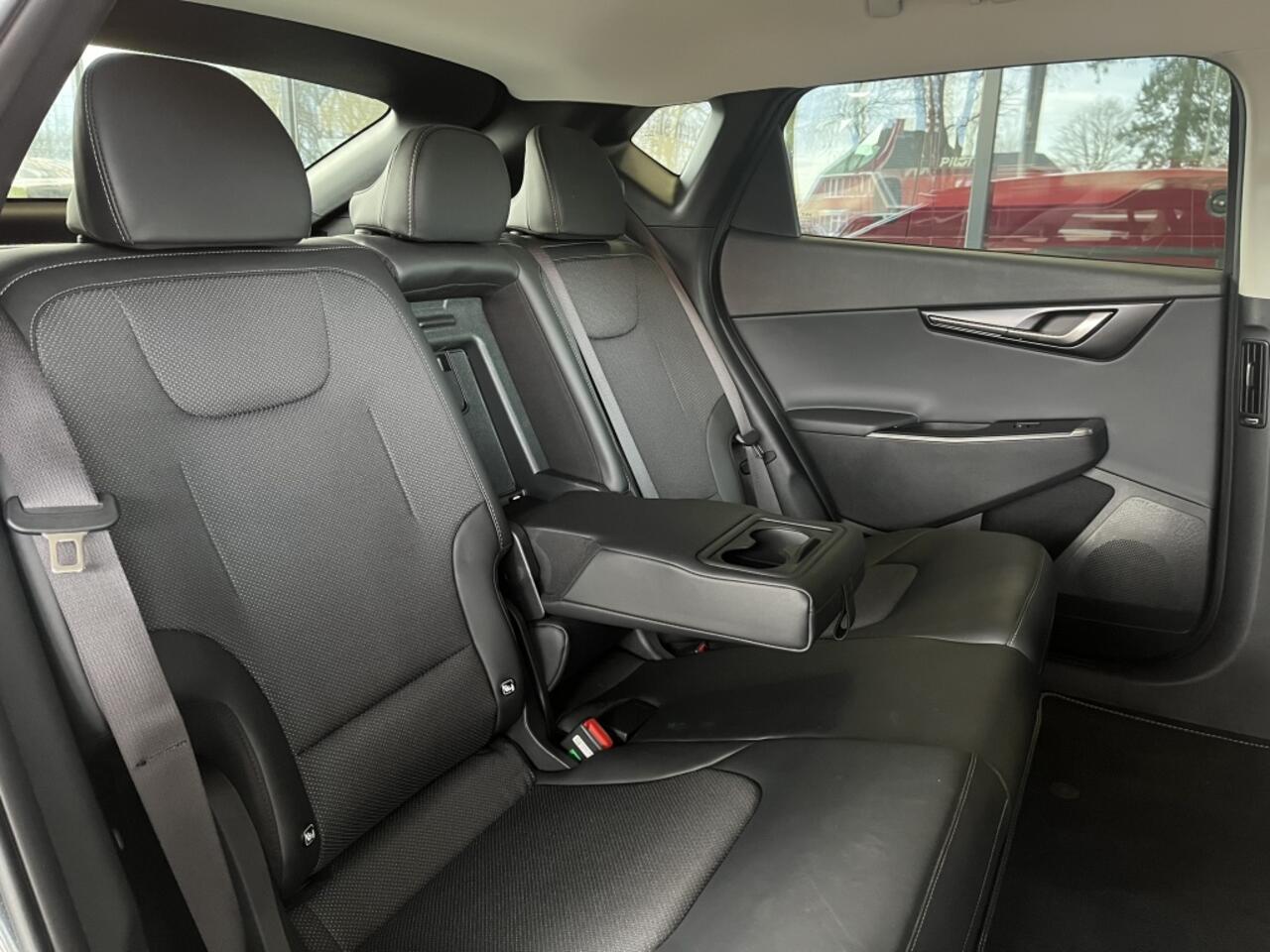 KIA EV6 Light Edition 63 kWh | Navi | Stoel-/stuurverwarming | Carplay