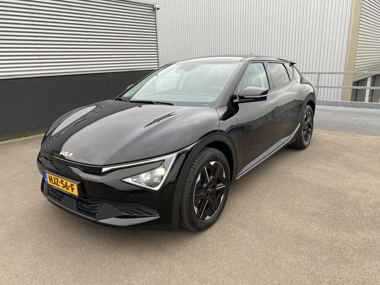 KIA EV6 Light Edition 63 kWh NL-auto, boekjes compleet, 1e eigen., Stoel- & stuurwielverwarming, navigatie, Apple CarPlay/Android Auto, adaptieve cruise control, keyless, PDC v&a, V2L