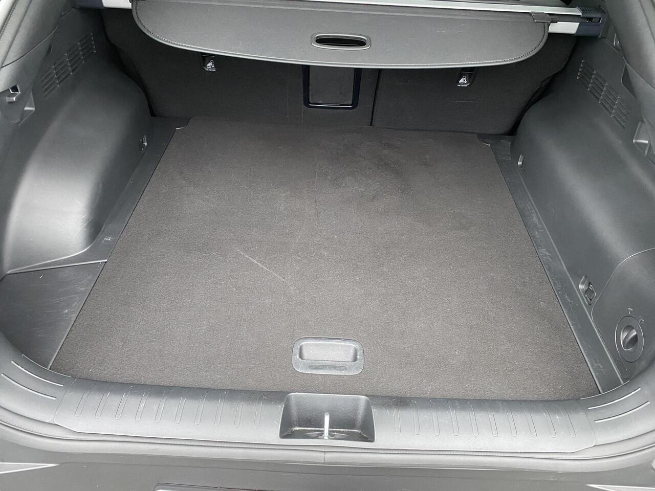 KIA EV6 Light Edition 63 kWh NL-auto, boekjes compleet, 1e eigen., Stoel- & stuurwielverwarming, navigatie, Apple CarPlay/Android Auto, adaptieve cruise control, keyless, PDC v&a, V2L