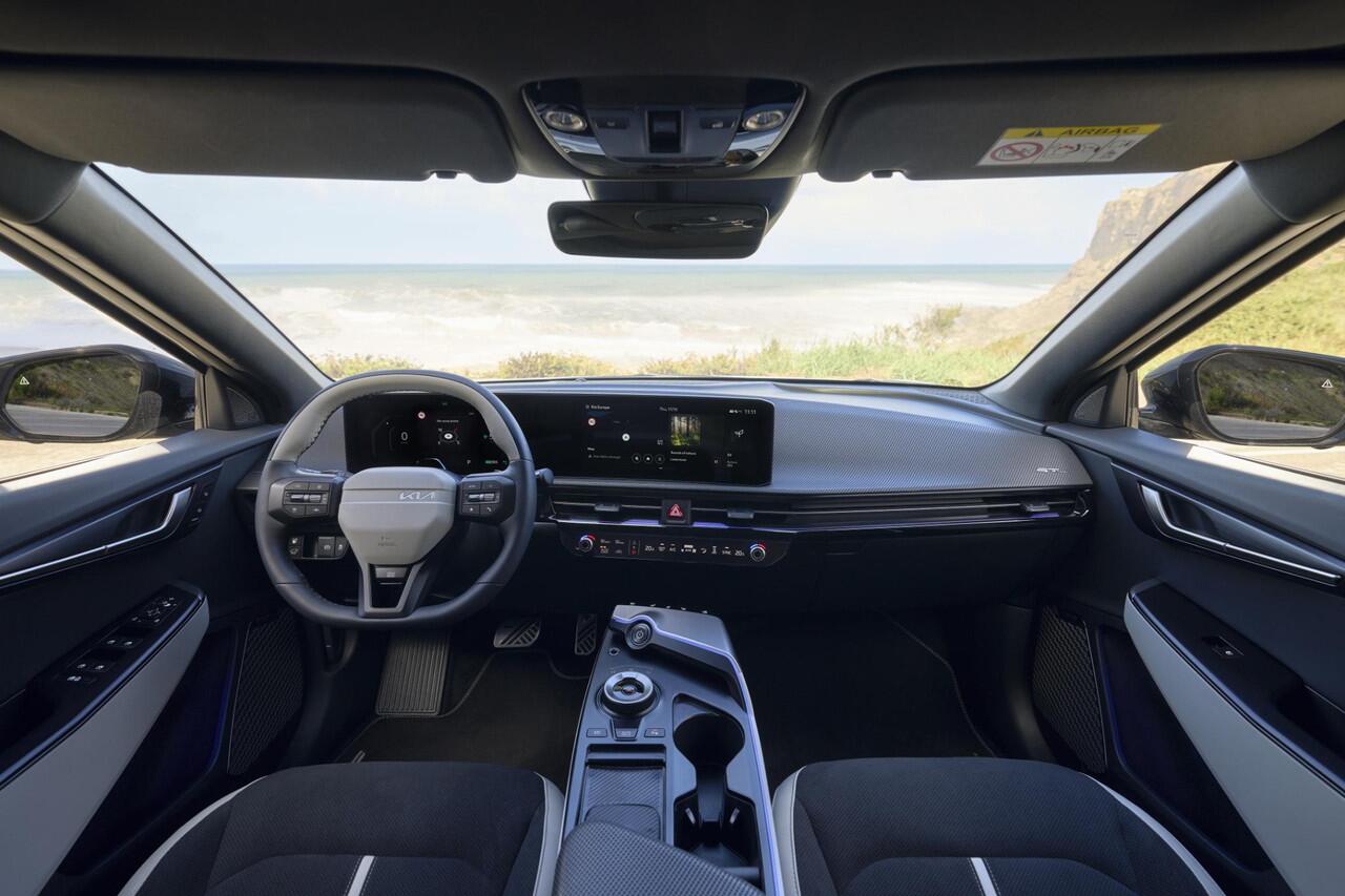 KIA EV6 Light Edition 63 kWh Nu ¤2.000,- voordeel! Nu tijdelijk extra scherp geprijsd!