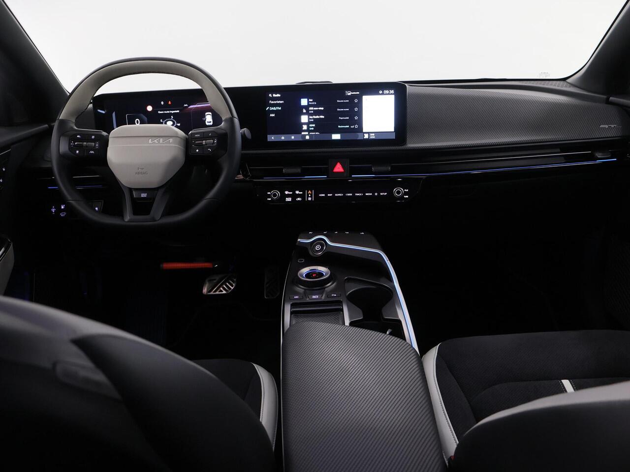 KIA EV6 GT-Line 84 kWh | Panoramaschuifdak | 360 Camera | Head-up display | 20"GT-Line Velgen | LED-Matrix | Stoelventilatie | Warmtepomp |