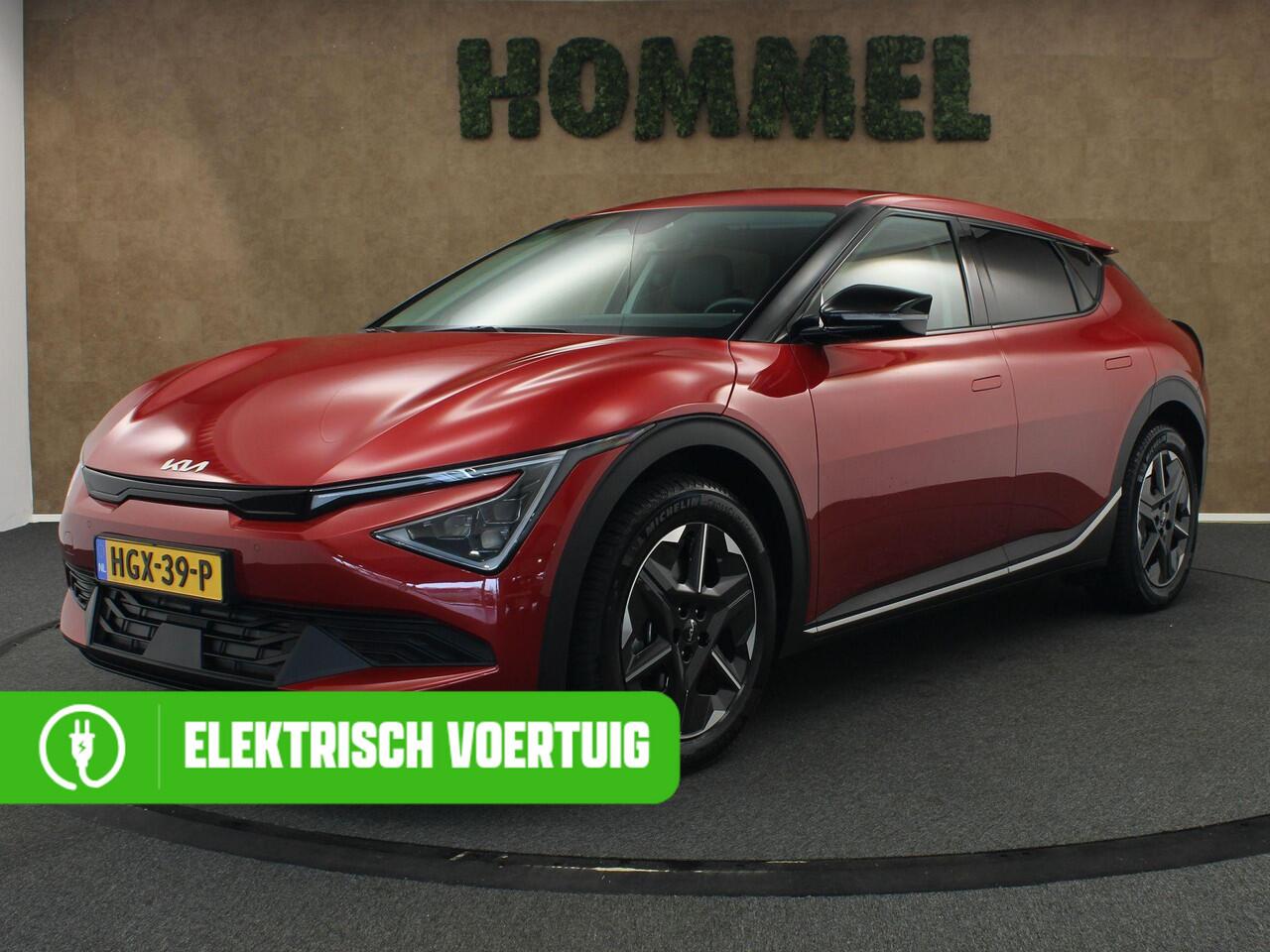 KIA EV6 Air 84 kWh SOH 99.5%!!- GROOT ACCU PAKKET - ORIGINEEL NEDERLANDSE AUTO - TREKHAAK 1.800 KG GEREMD TREKGEWICHT - STUUR EN STOEL VERWARMING - APPLE CARPLAY/ANDROID AUTO - PARKEERSENSOREN VOOR EN ACHTER - NAVGIATIE