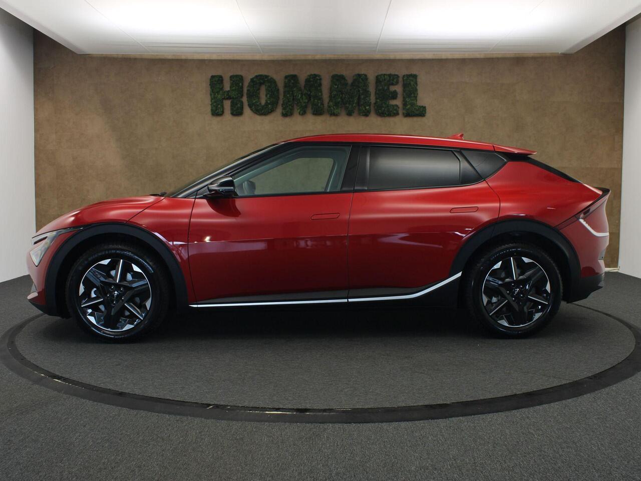 KIA EV6 Air 84 kWh SOH 99.5%!!- GROOT ACCU PAKKET - ORIGINEEL NEDERLANDSE AUTO - TREKHAAK 1.800 KG GEREMD TREKGEWICHT - STUUR EN STOEL VERWARMING - APPLE CARPLAY/ANDROID AUTO - PARKEERSENSOREN VOOR EN ACHTER - NAVGIATIE