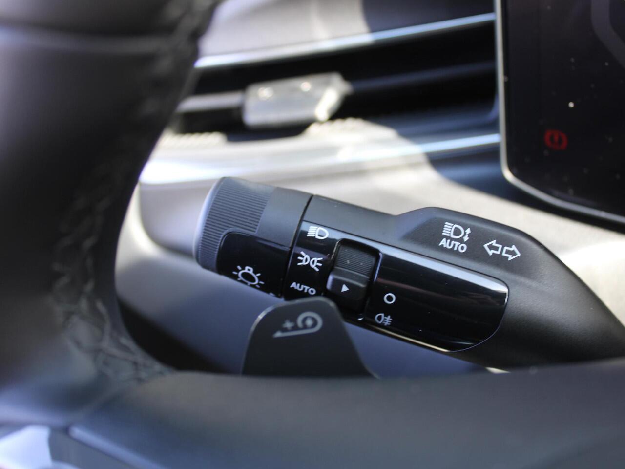 KIA EV9 GT-Line AWD 99.8 kWh | 7-zits | Stoelverwarming/ventilatie v+a | Camera rondom | Pano dak | HUD | Leer | 21" LM | 17% bijtelling |