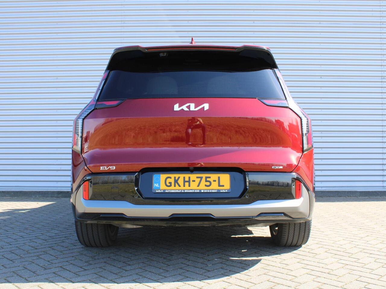 KIA EV9 GT-Line AWD 99.8 kWh | 7-zits | Stoelverwarming/ventilatie v+a | Camera rondom | Pano dak | HUD | Leer | 21" LM | 17% bijtelling |