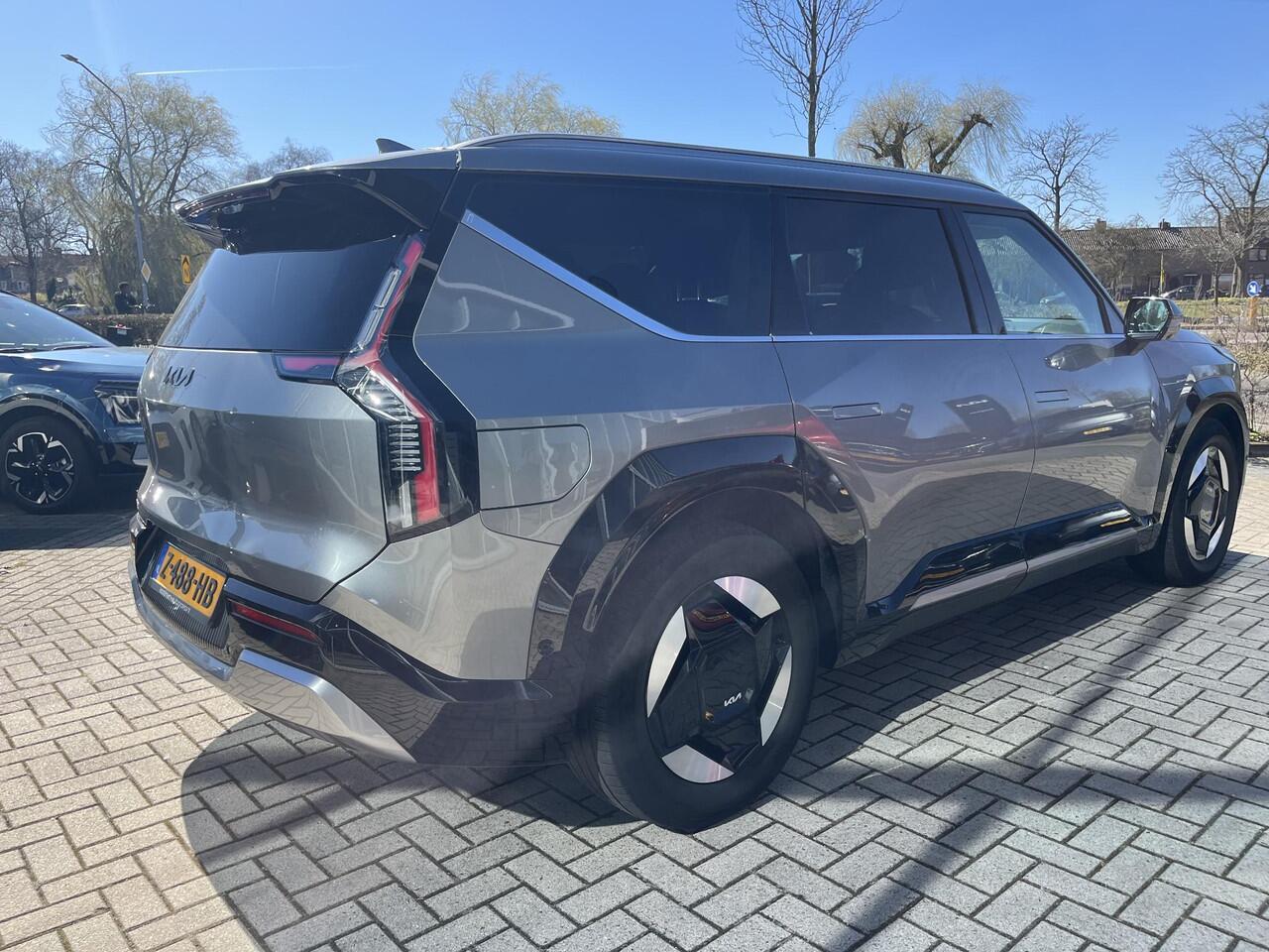 KIA EV9 Launch Edition 99.8 kWh Cruise control|achteruitrij camera|navigatie|Apple CarPlay/Android Auto|Lmv|7 zits