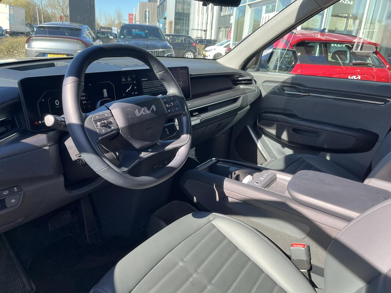 KIA EV9 Launch Edition 99.8 kWh Cruise control|achteruitrij camera|navigatie|Apple CarPlay/Android Auto|Lmv|7 zits