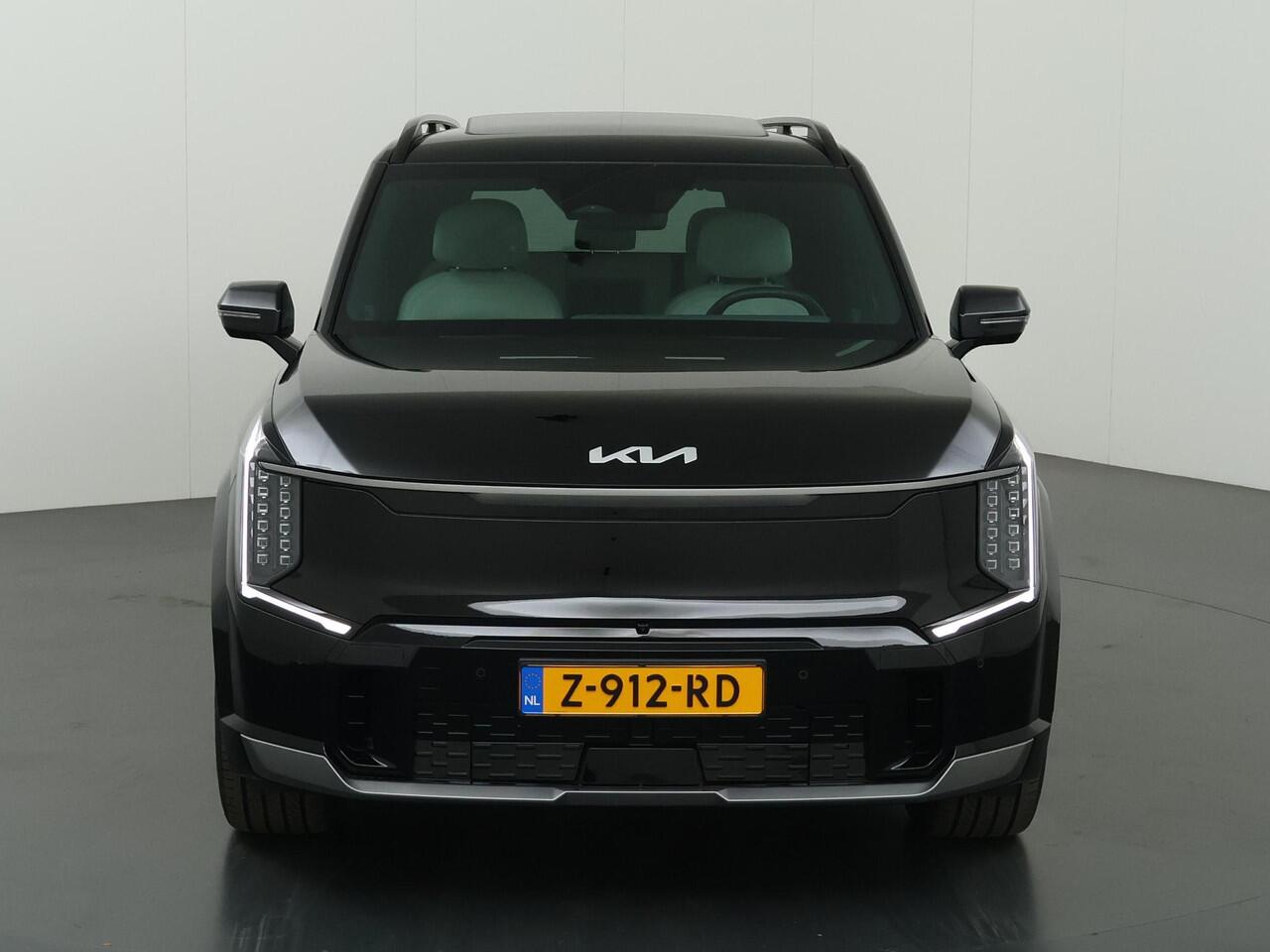 KIA EV9 GT-Line AWD 99.8 kWh | 7 Persoons | 360 Camera | Stoel Massage | Stoelverwarming Stoelverkoeling Voor + Achter | Dubbel Panoramadak | Meridian audio |