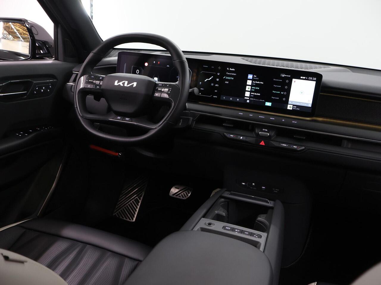 KIA EV9 GT-Line AWD 99.8 kWh | 7 Persoons | 360 Camera | Stoel Massage | Stoelverwarming Stoelverkoeling Voor + Achter | Dubbel Panoramadak | Meridian audio |