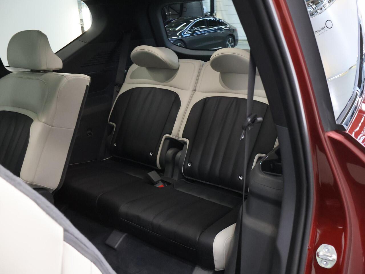 KIA EV9 GT-Line AWD 99.8 kWh | Trekhaak | 7 Persoons | 360 Camera | Stoel Massage | Stoelverwarming Stoelverkoeling Voor + Achter | Dubbel Panoramadak | Meridian audio |