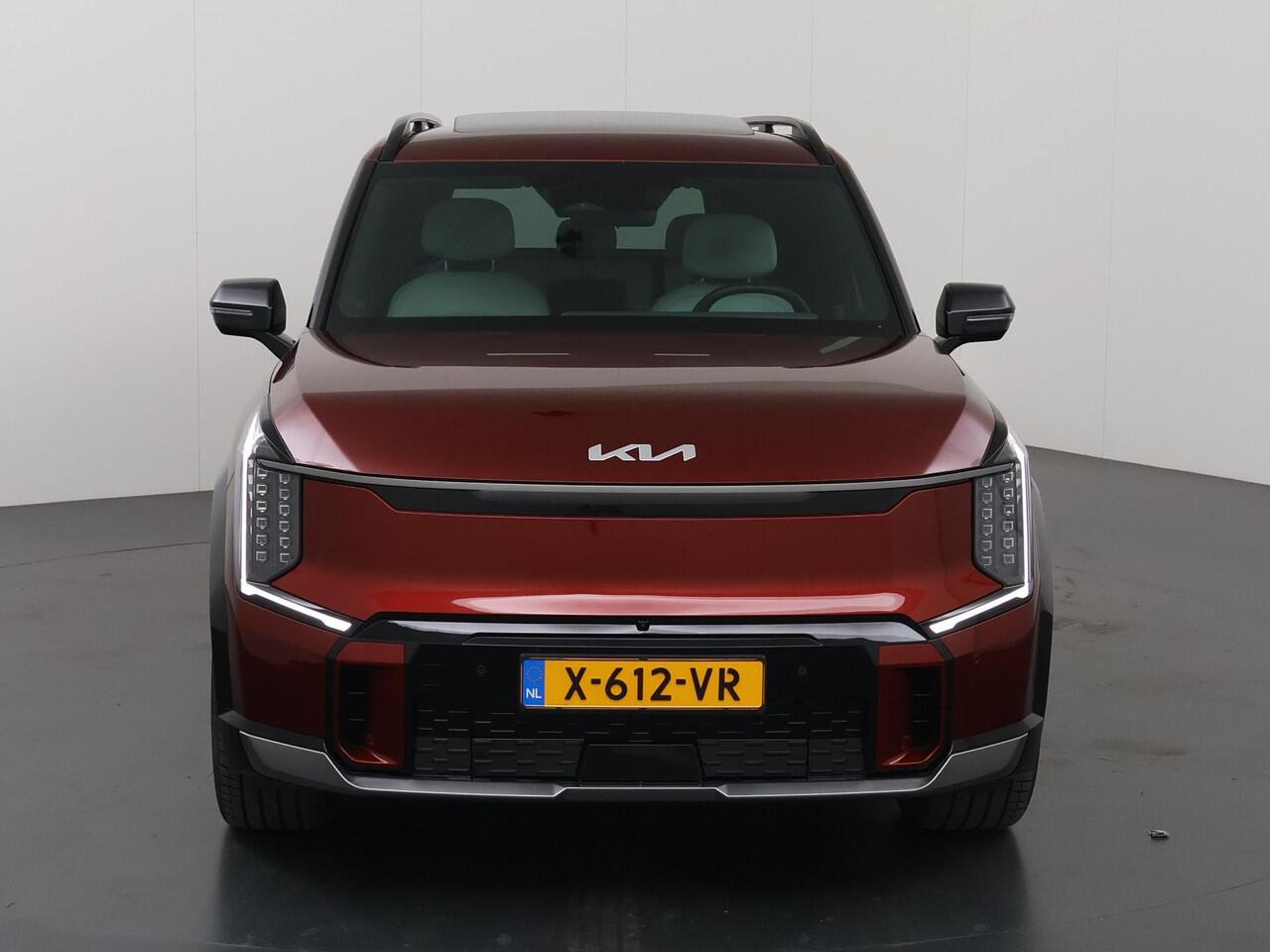 KIA EV9 GT-Line AWD 99.8 kWh | Trekhaak | 7 Persoons | 360 Camera | Stoel Massage | Stoelverwarming Stoelverkoeling Voor + Achter | Dubbel Panoramadak | Meridian audio |