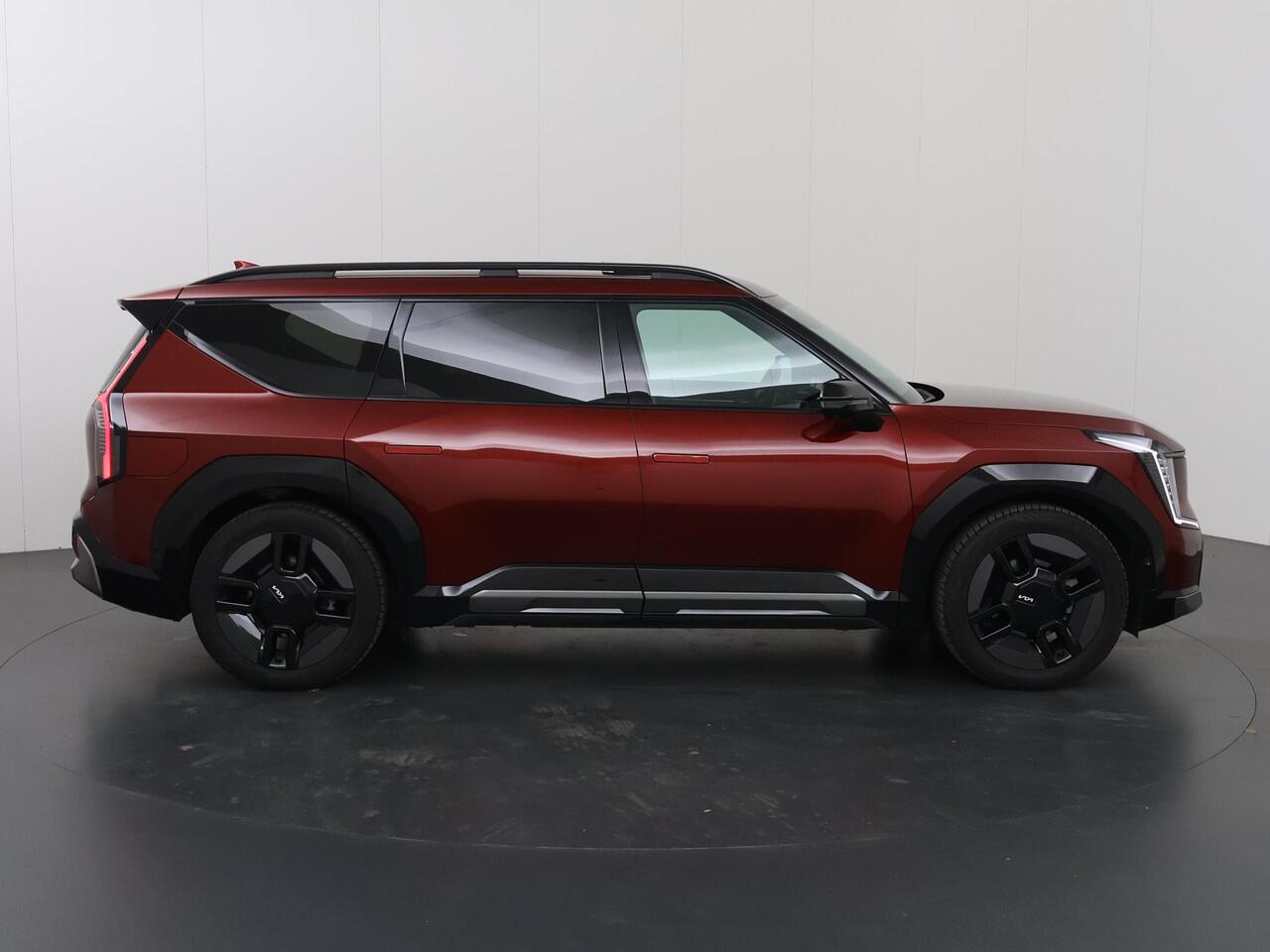 KIA EV9 GT-Line AWD 99.8 kWh | Trekhaak | 7 Persoons | 360 Camera | Stoel Massage | Stoelverwarming Stoelverkoeling Voor + Achter | Dubbel Panoramadak | Meridian audio |