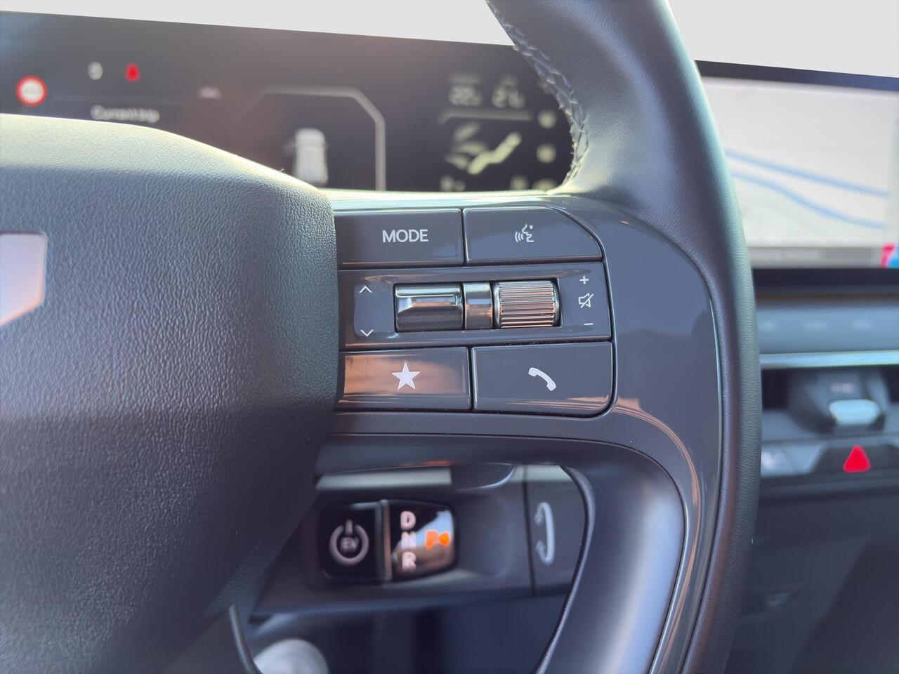 KIA EV9 Plus 99.8 kWh Navigatie | 360-camera | Apple Carplay / Android Auto | Heads-up | Meridian Soundsystem | Stoelverkoeling & Verwarming |