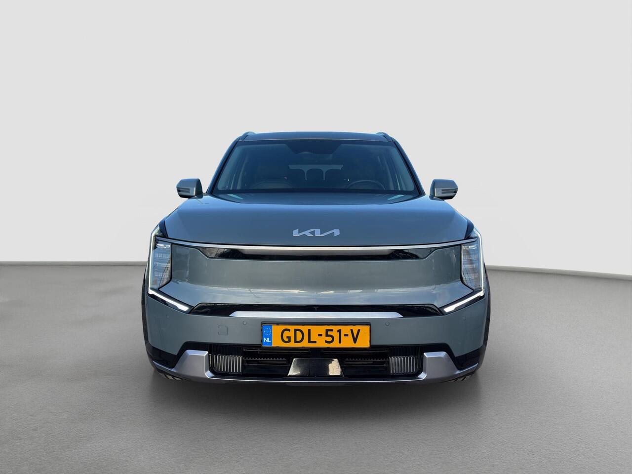 KIA EV9 Plus 99.8 kWh Navigatie | 360-camera | Apple Carplay / Android Auto | Heads-up | Meridian Soundsystem | Stoelverkoeling & Verwarming |