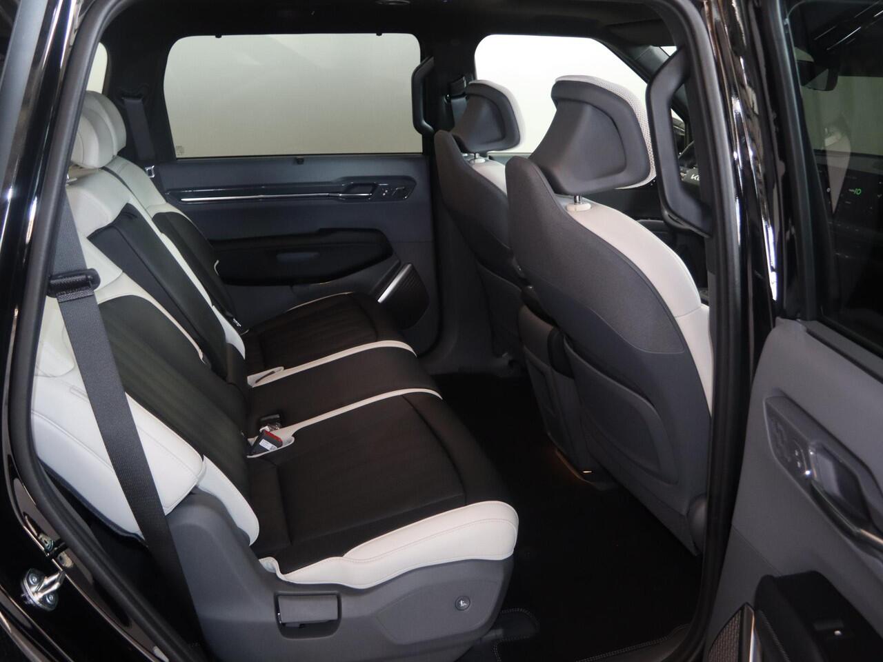 KIA EV9 GT-Line AWD 99.8 kWh | Panoramaschuifdak | LED-matrix | Head-up | Meridian premium sound | Stoelverwarming/ventilatie | 360°-camera |