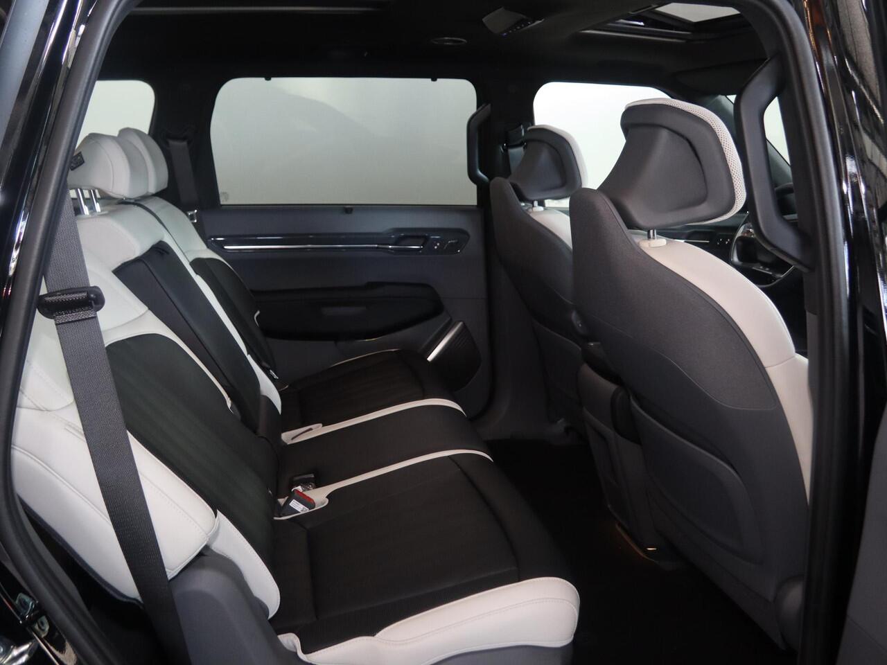 KIA EV9 GT-Line AWD 99.8 kWh | Panoramaschuifdak | LED-matrix | Head-up | Meridian premium sound | Stoelverwarming/ventilatie | 360°-camera |