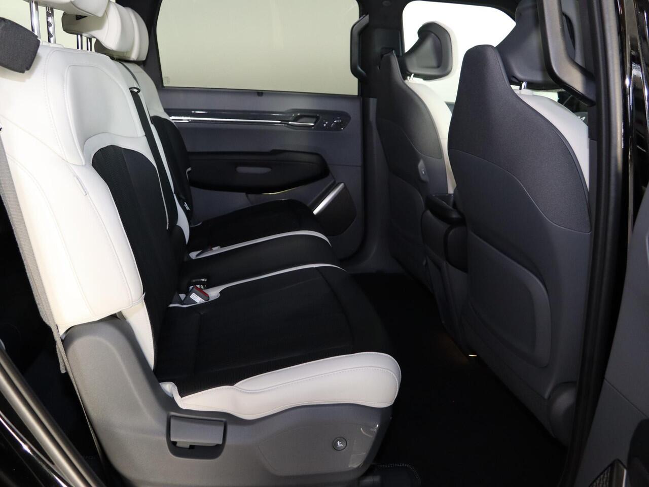 KIA EV9 GT-Line AWD 99.8 kWh | Panoramaschuifdak | LED-matrix | Head-up | Meridian premium sound | Stoelverwarming/ventilatie | 360°-camera |