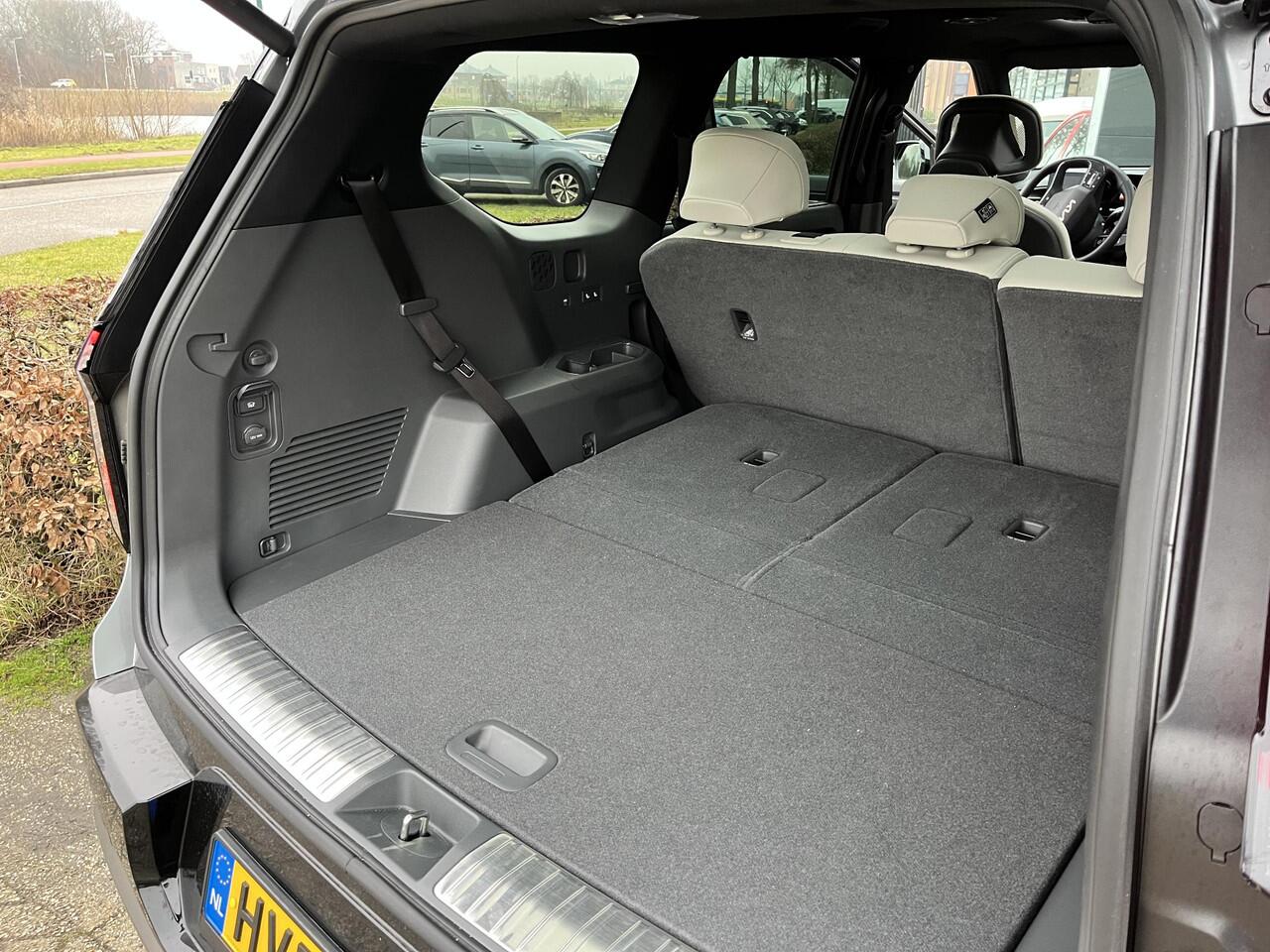 KIA EV9 GT-Line AWD 99.8 kWh Demo Korting, Meest Complete Versie!, Schuif/Kanteldak, AWD, Massagestoel, Enz...