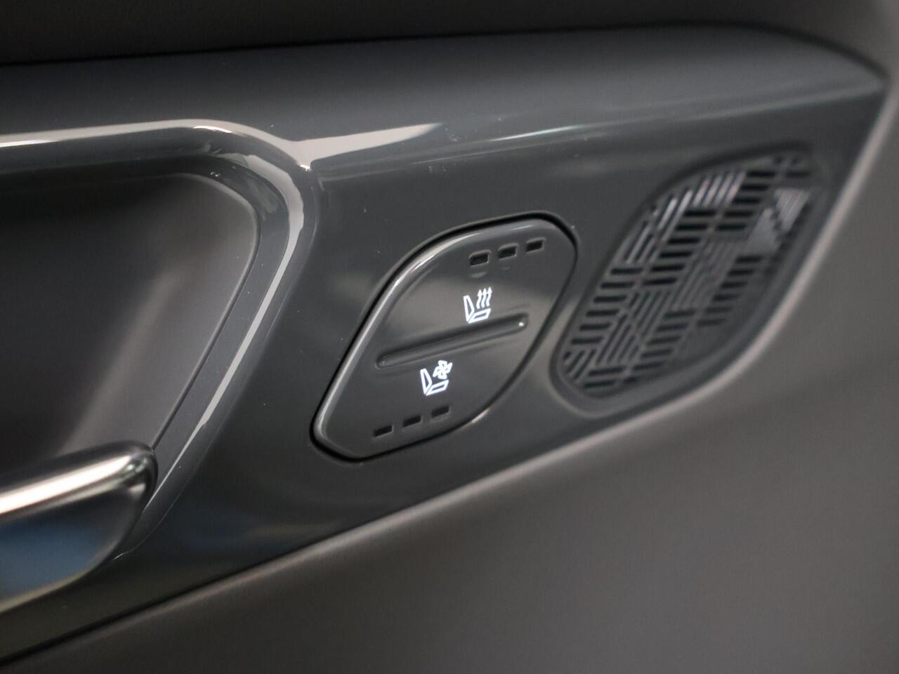 KIA EV9 Launch Edition GT-Line AWD 99.8 kWh | 7 Persoons | 360 Camera | Stoel Massage | Stoelverwarming Stoelverkoeling Voor + Achter | Dubbel Panoramadak | Meridian audio |