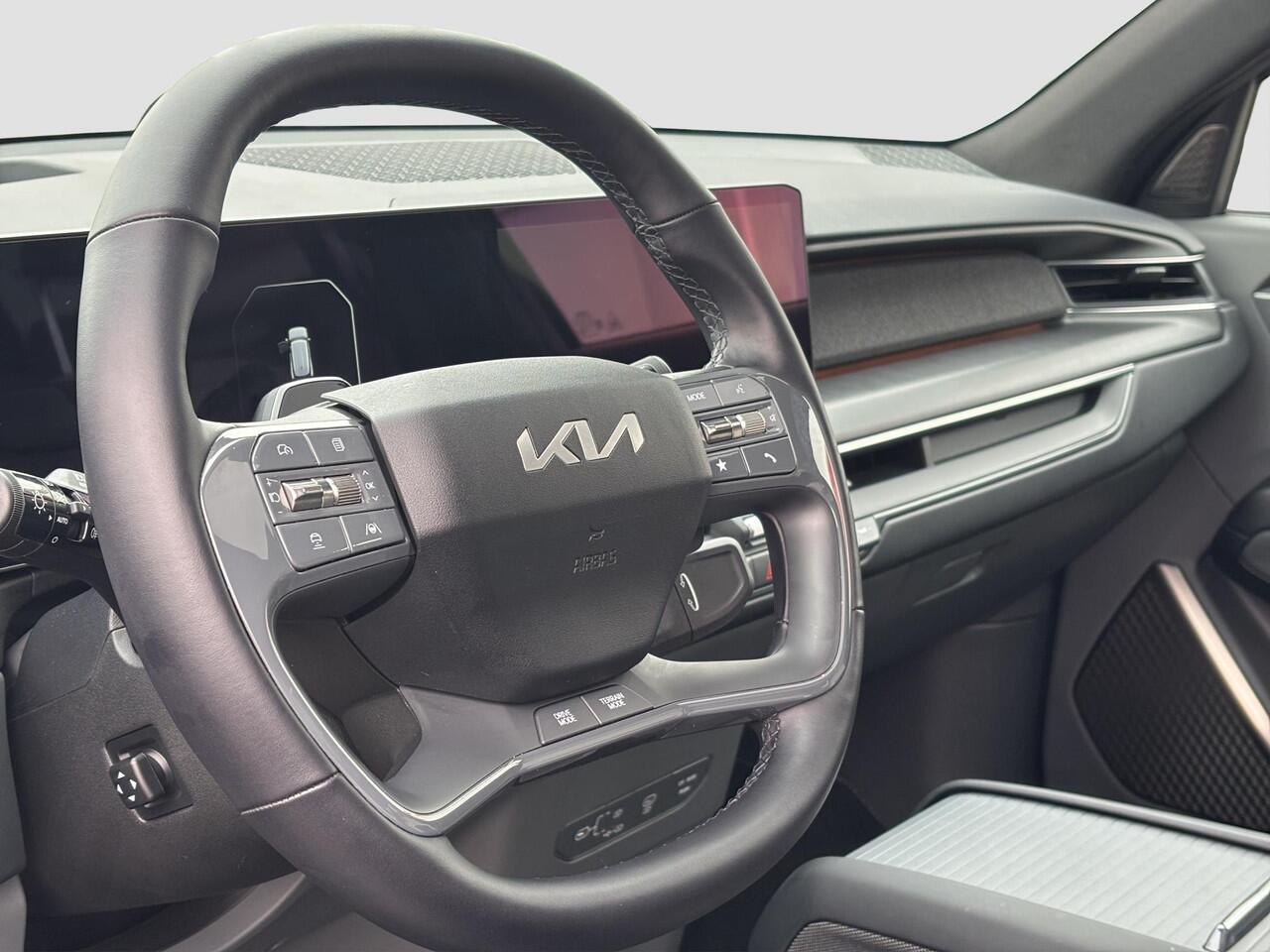 KIA EV9 GT-Line AWD 99.8 kWh HUD | Leder | Meridian Sound | Camera | Navi | Apple CarPlay/Android Auto | Key-Less | Stuur-/Stoelverwarming | PDC | Cruise | LED |