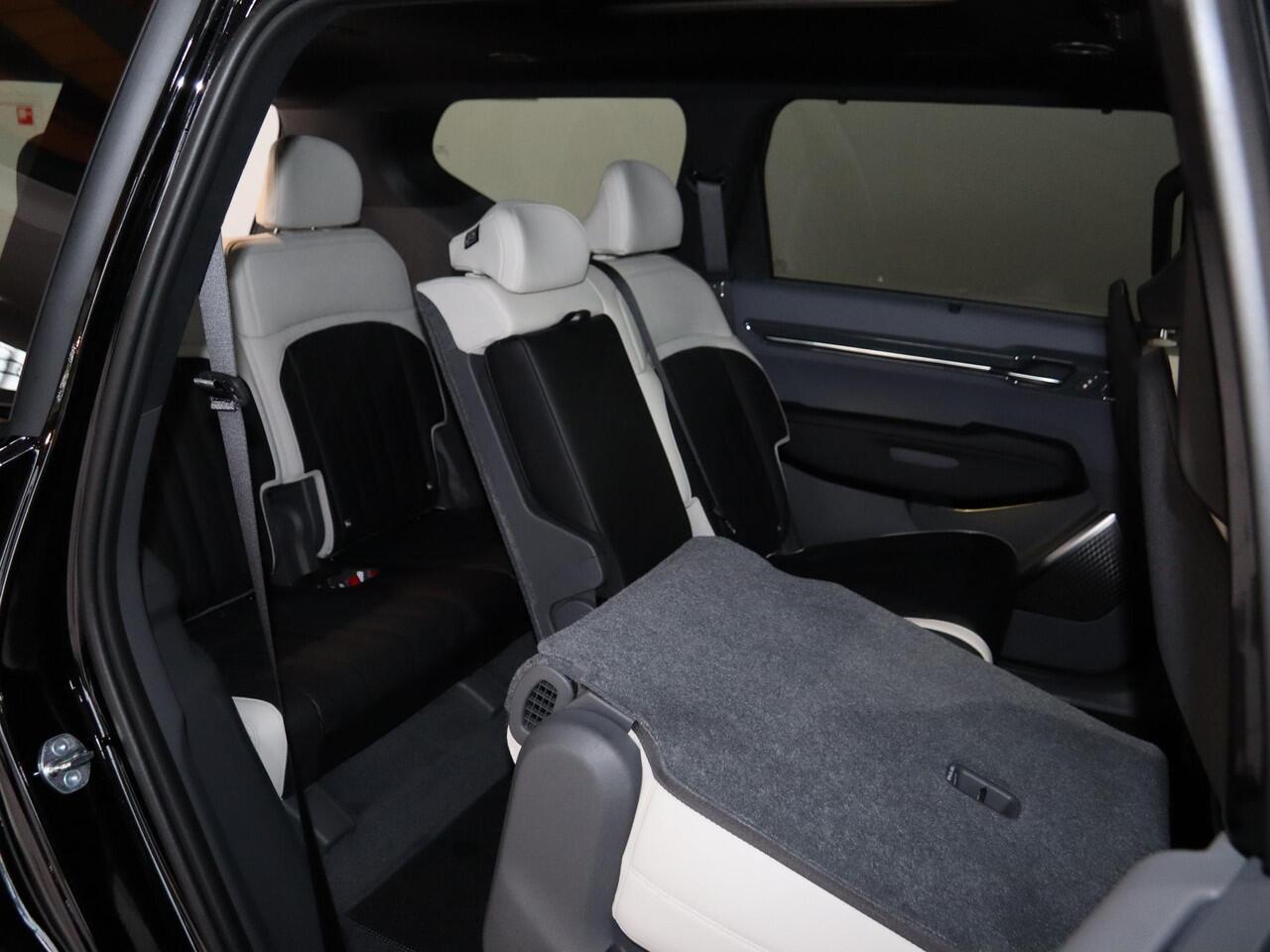 KIA EV9 GT-Line AWD 99.8 kWh | Panoramaschuifdak | LED-matrix | Head-up | Meridian premium sound | Stoelverwarming/ventilatie | 360°-camera |