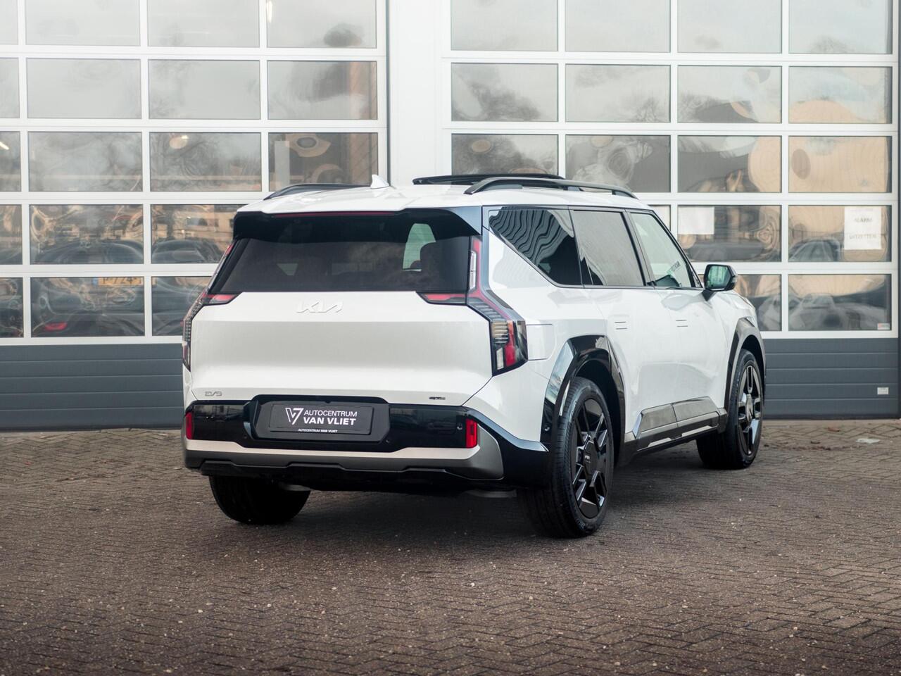 KIA EV9 GT-Line AWD 99.8 kWh | Levering uit voorraad | 7-Pers. | 21" | Head-Up | Stoel-/Stuurverwarming | Premium Audio | Schuif-/kanteldak | Adapt. Cruise | Navi