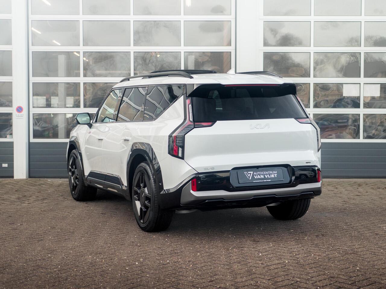 KIA EV9 GT-Line AWD 99.8 kWh | Levering uit voorraad | 7-Pers. | 21" | Head-Up | Stoel-/Stuurverwarming | Premium Audio | Schuif-/kanteldak | Adapt. Cruise | Navi