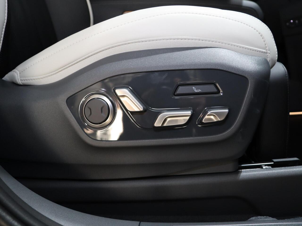 KIA EV9 GT-Line AWD 99.8 kWh | Panoramaschuifdak | LED-matrix | Head-up | Meridian premium sound | Stoelverwarming/ventilatie | 360°-camera |