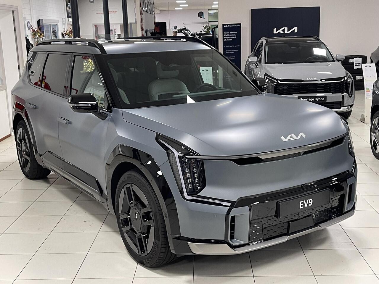 KIA EV9 GT-Line AWD 99.8 kWh Direct Leverbaar | MATTE ICEBERG GREEN | Actieprijs rijklaar ¤. 76.485,= Prijs inclusief alle lopende Kia Acties